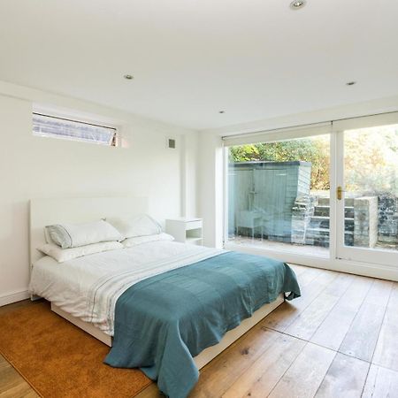 Fantastic 3 Bedroom Flat West Hampstead Londra Dış mekan fotoğraf